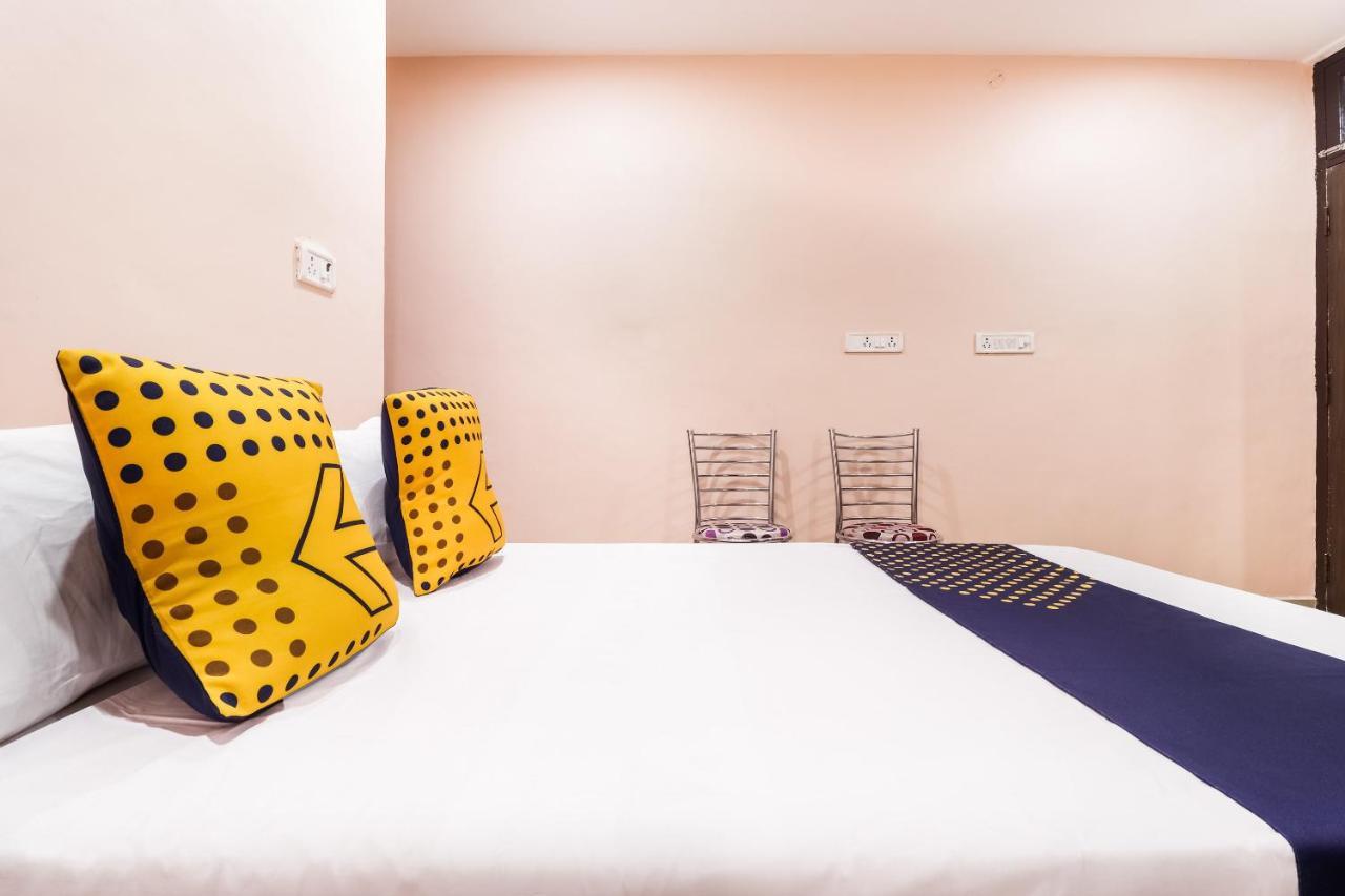 Spot On 63000 Hotel S.S. Plaza Banthra Sikandarpur Ngoại thất bức ảnh