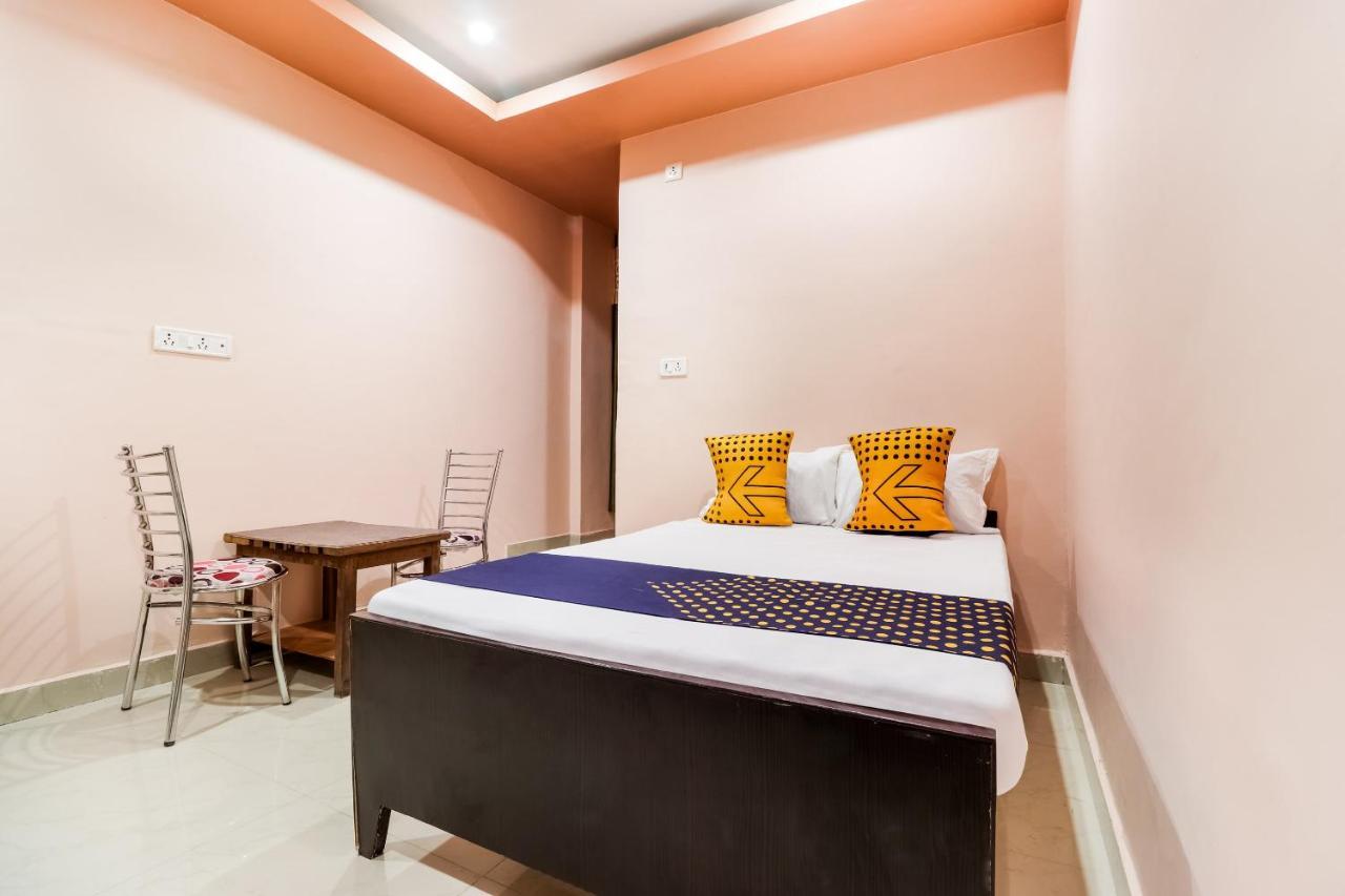 Spot On 63000 Hotel S.S. Plaza Banthra Sikandarpur Ngoại thất bức ảnh